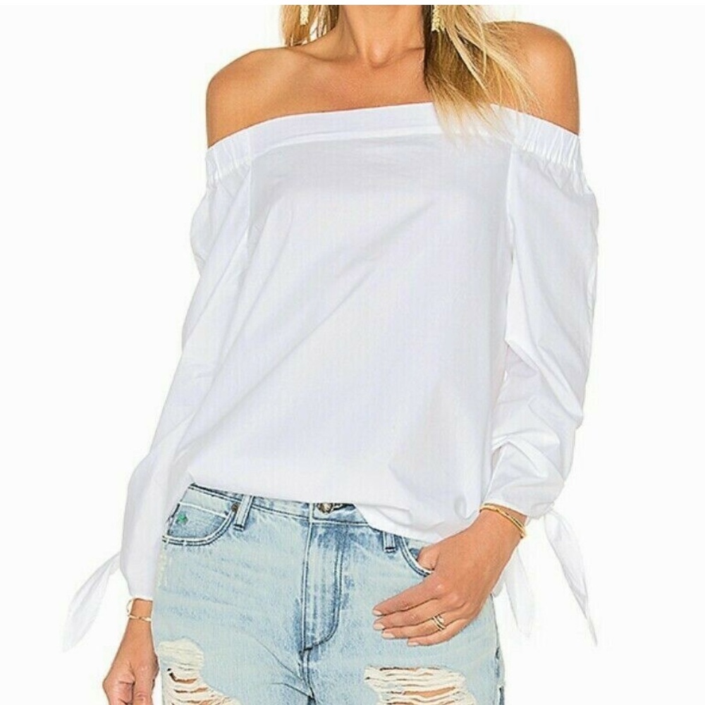 Women’s White Free People off-the-shoulder top with three-quarter length sleeves